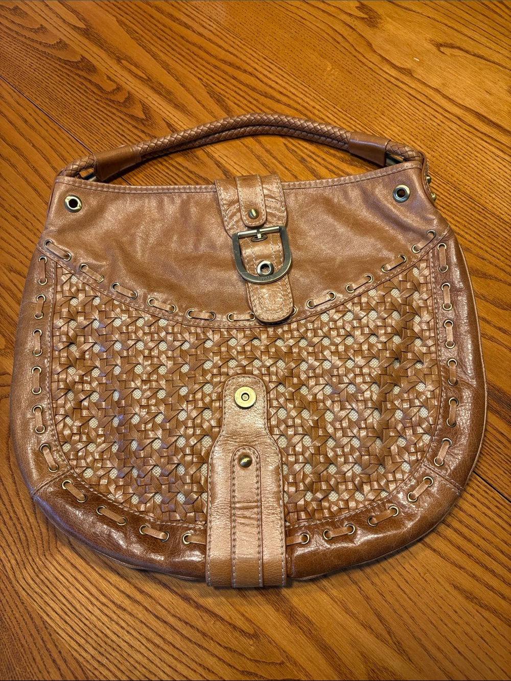 Woven Leather Shoulder Bag in Brown